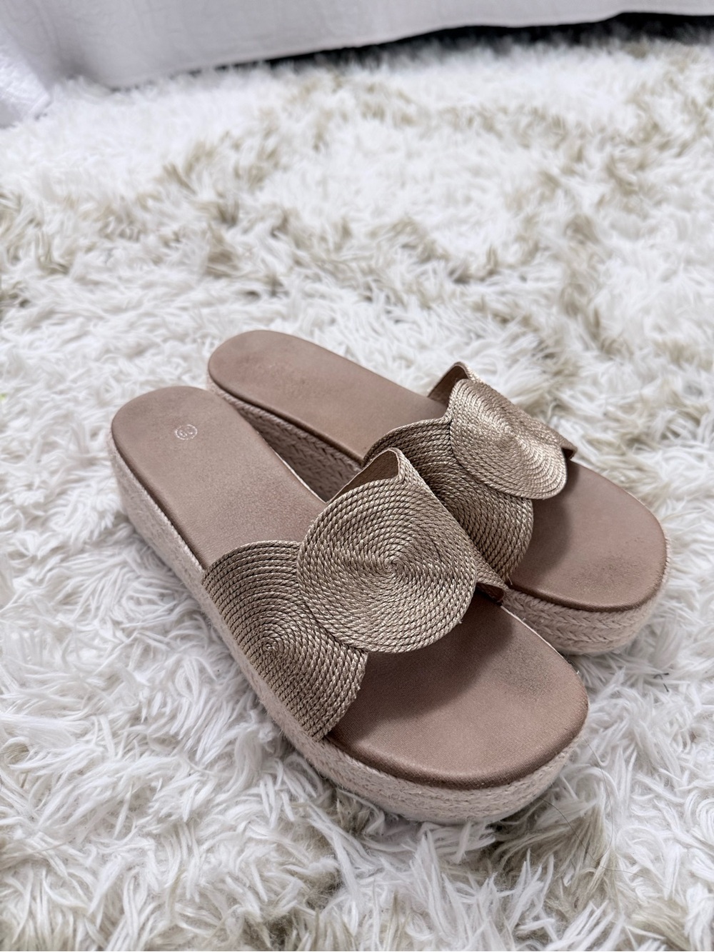 SHEIN Taupe Braided Circle Slide Sandals